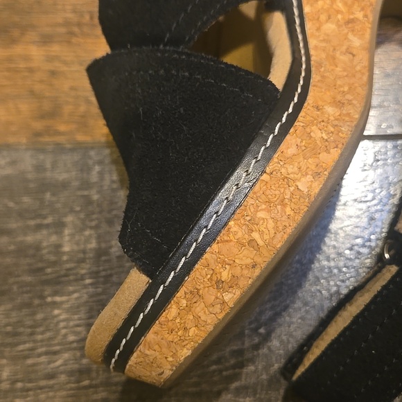 Clarks Giselle Sandal - Picture 10 of 15